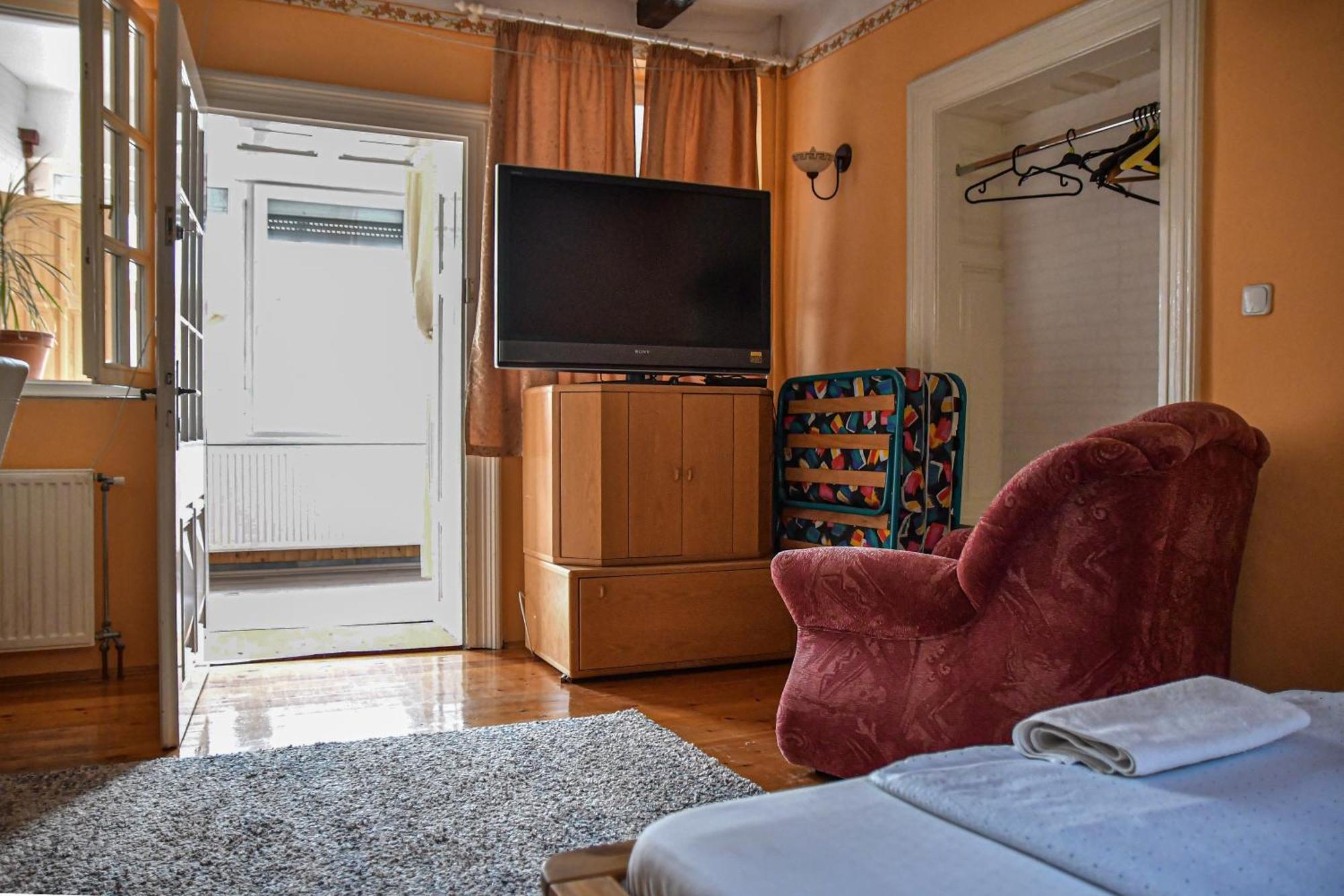 Klára Apartman Szentes Exterior foto