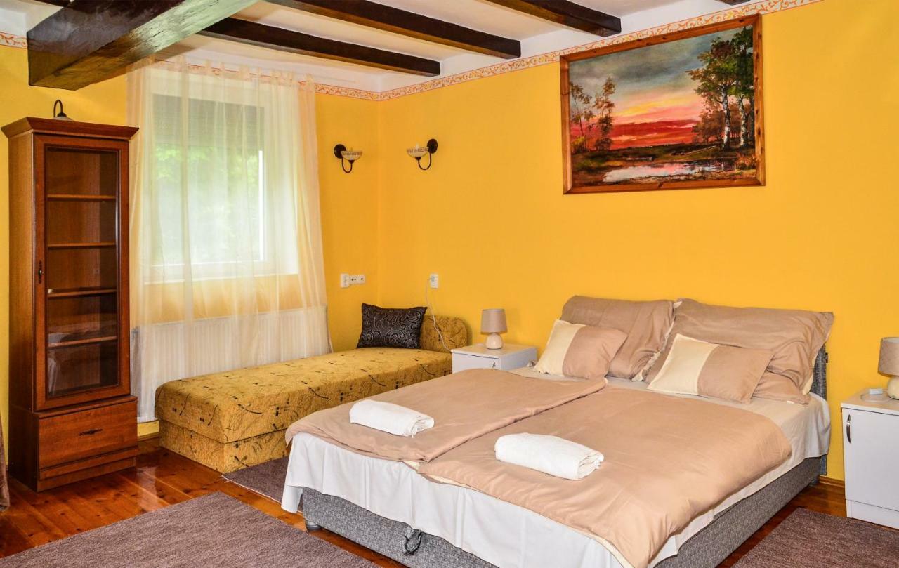 Klára Apartman Szentes Exterior foto